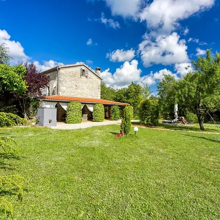 Сasa de vacaciones Golob In Medaki